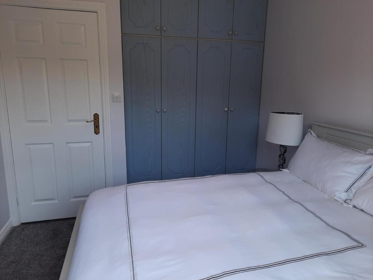 4 Bedroom, 15 Min To Limerick City Quiet Retreat. Exterior photo